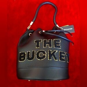 Bucket bag